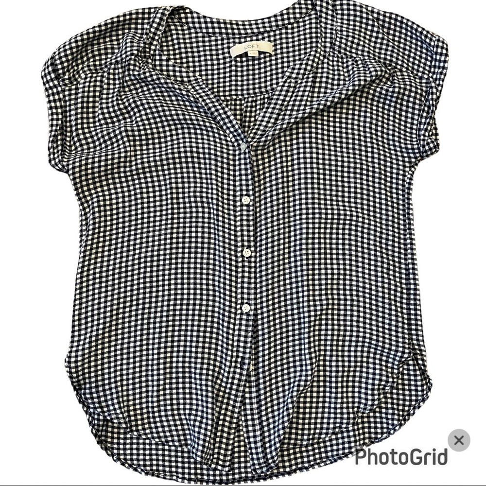 Loft Gingham Button up Shirt Medium